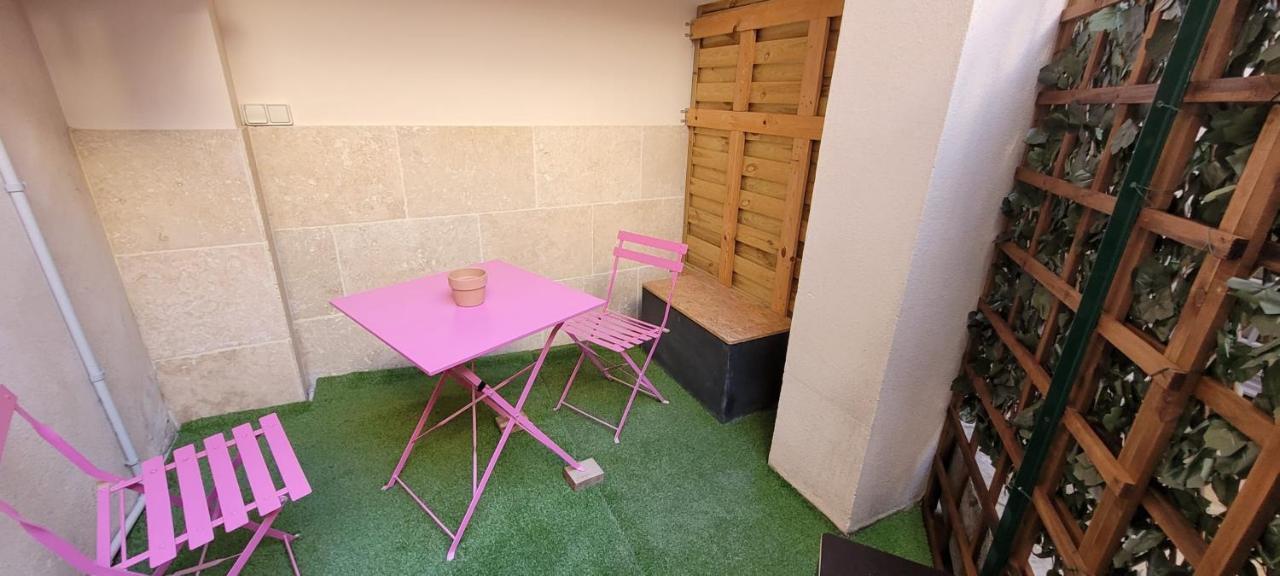 Charming Studio In The Heart Of Avignon Buitenkant foto